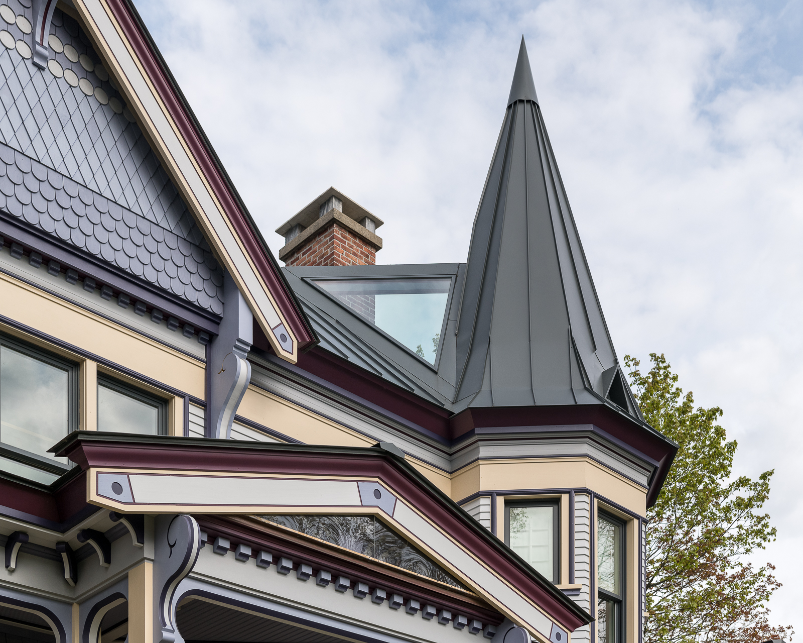 SoberDistrict_Exterior-04